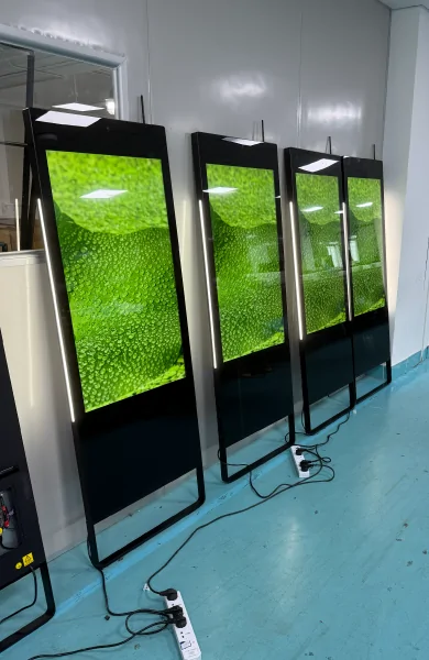 goxmart factory floor‑standing vertical digital signage equipped with led light strips