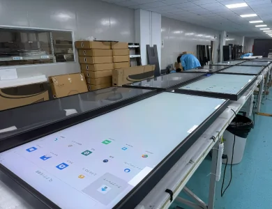 goxmart factory testing ultra-wide stretched displays and touch lcd digital signage on the production line