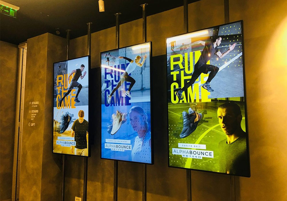 goxmart indoor digital signage, multiple wall-mounted lcd displays for brand advertising